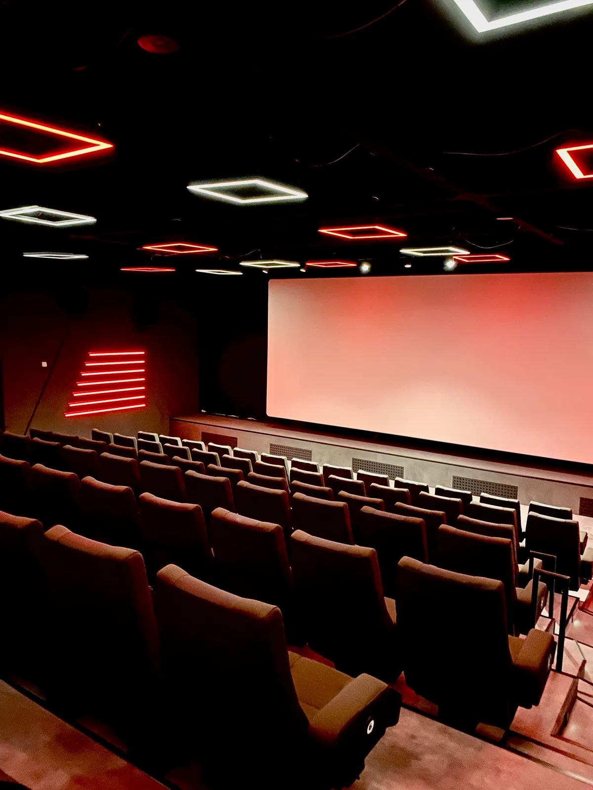 EM 2, EM-Kino Stuttgart